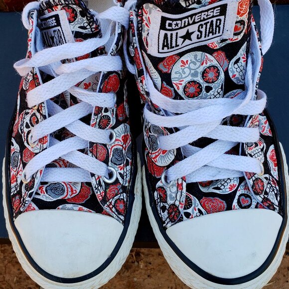 EUC CTAS Converse Sugar Skull Dia de los Muertos (Jr. 1) KICKS - Picture 1 of 6